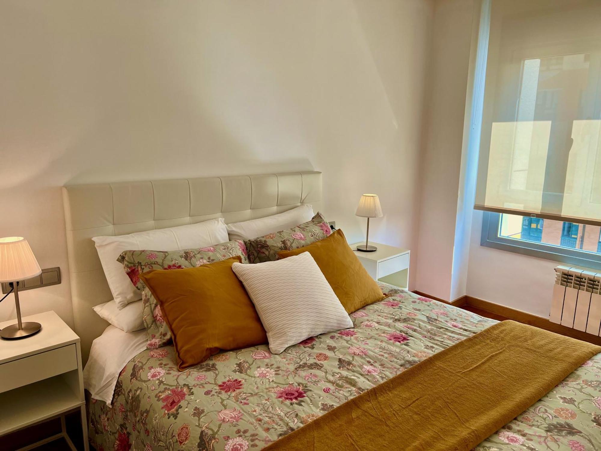 Apartamento Europa Jardin Oviedo Ngoại thất bức ảnh