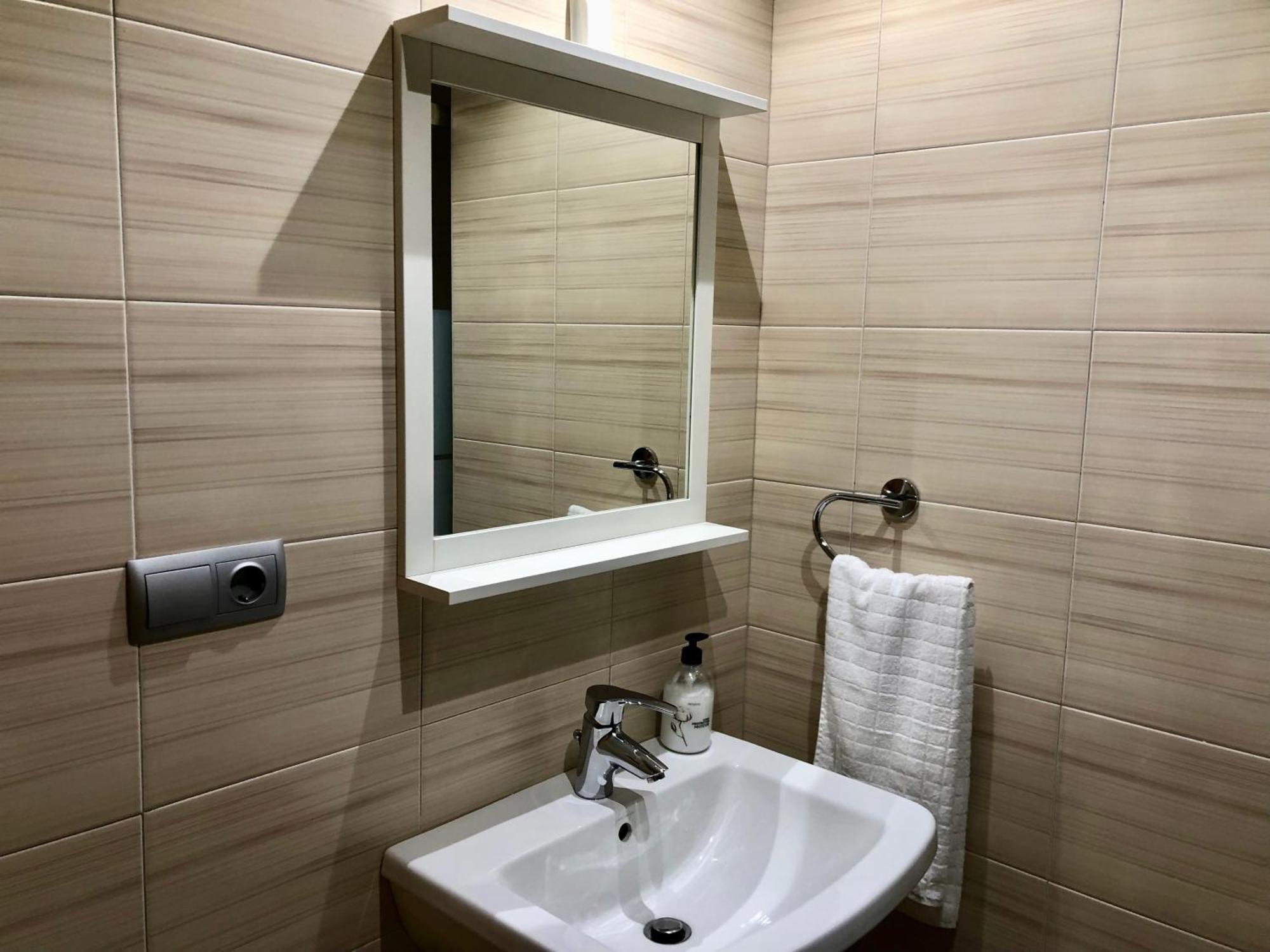 Apartamento Europa Jardin Oviedo Ngoại thất bức ảnh