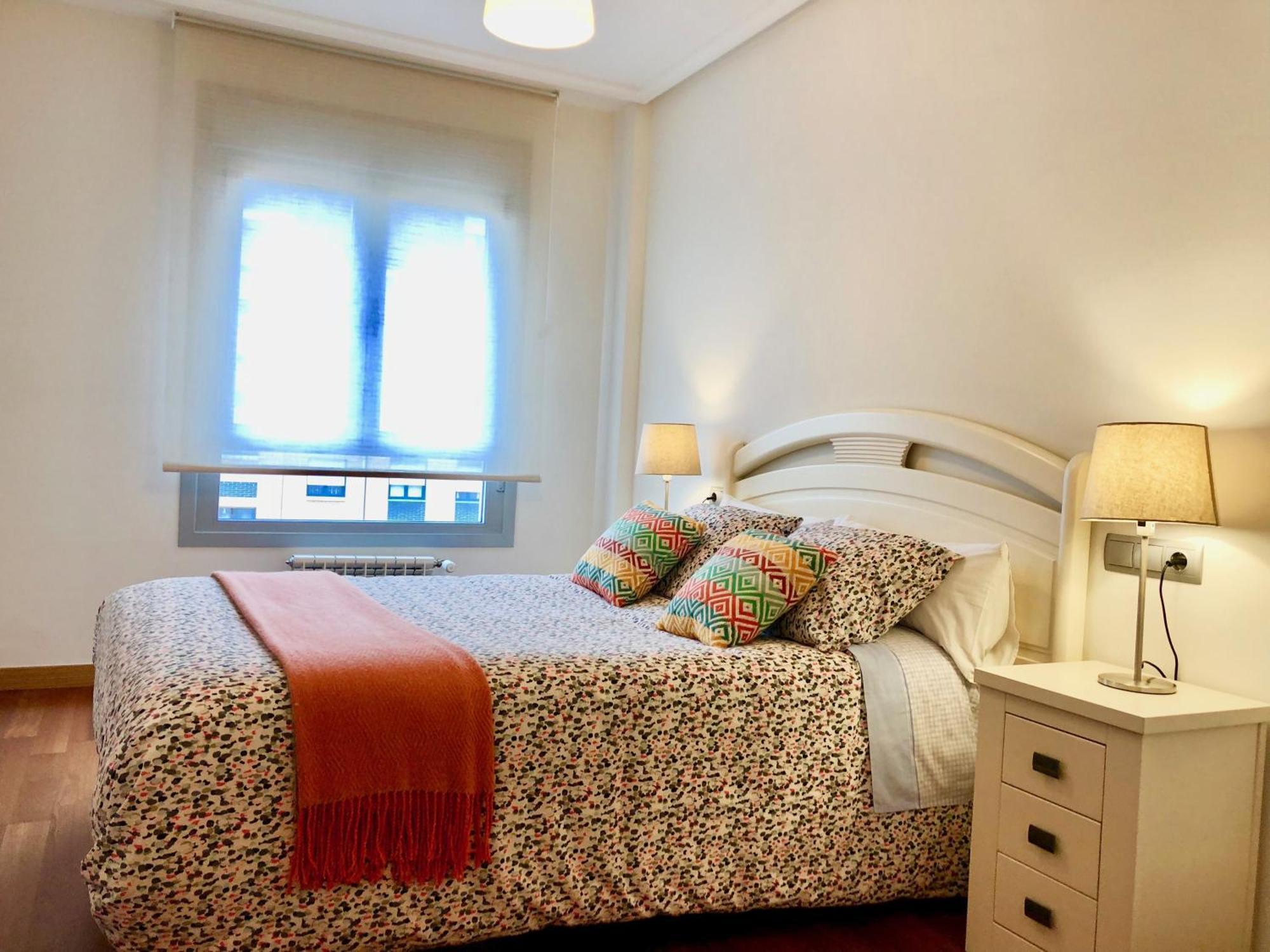 Apartamento Europa Jardin Oviedo Ngoại thất bức ảnh