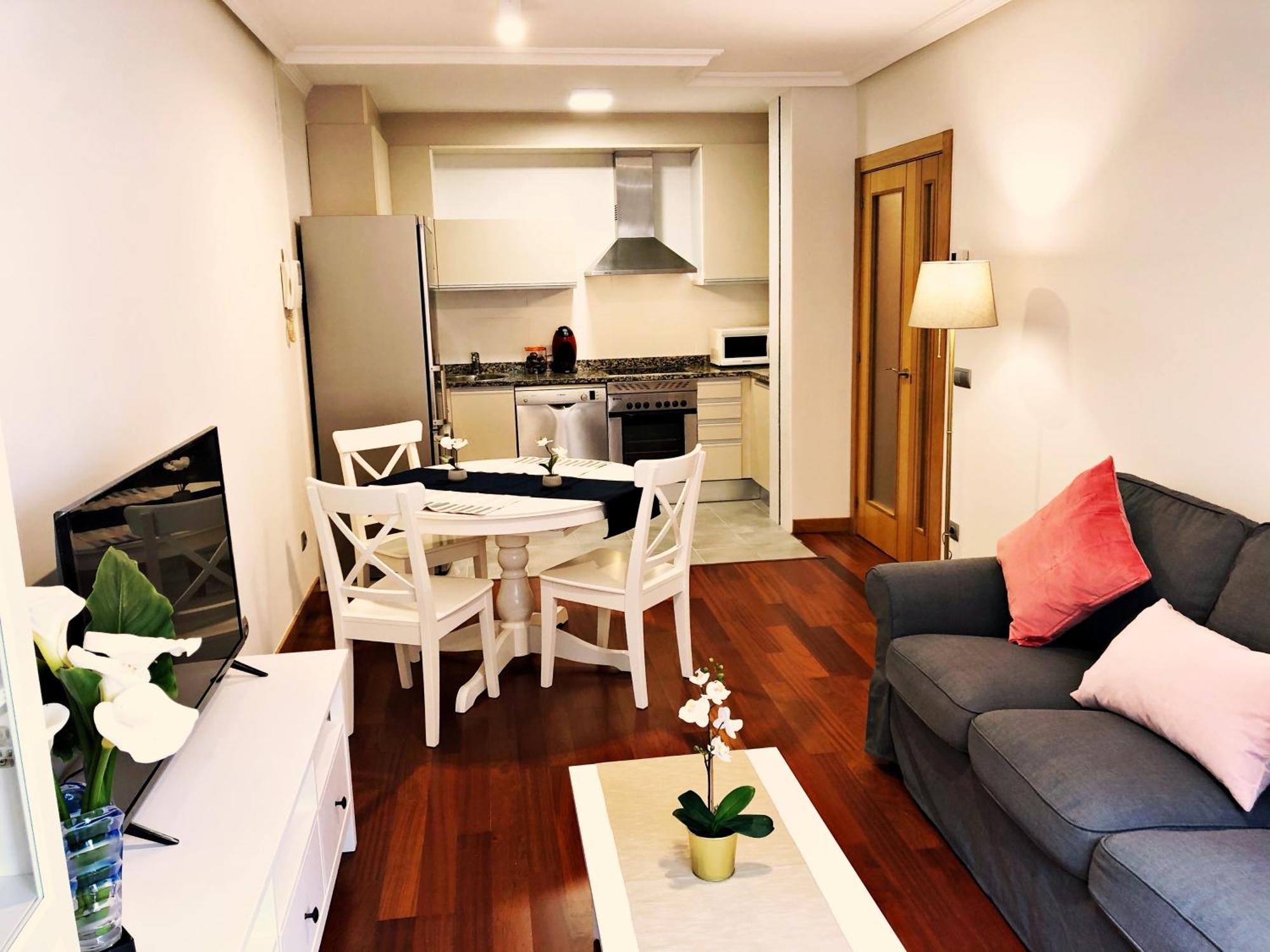 Apartamento Europa Jardin Oviedo Ngoại thất bức ảnh