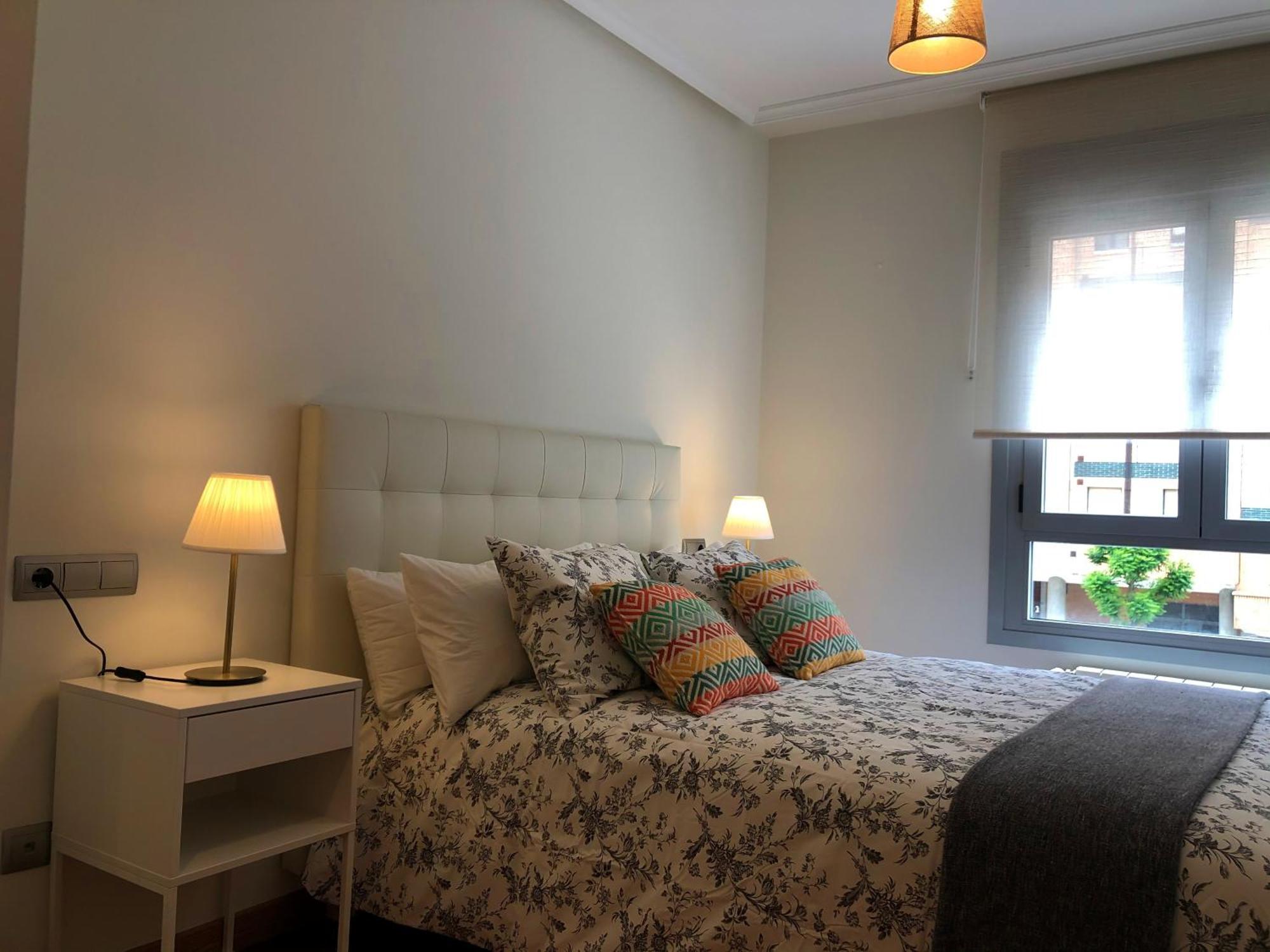 Apartamento Europa Jardin Oviedo Ngoại thất bức ảnh
